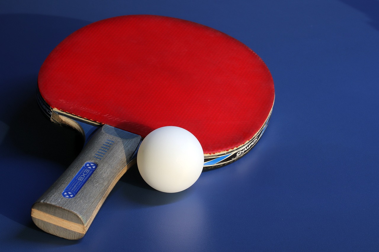 Técnica en el Ping Pong: Cómo Elegir la Mejor Madera y Goma para tu Raqueta